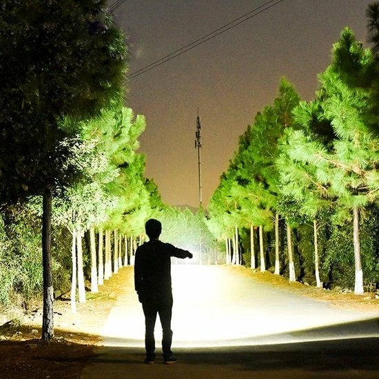 Merkloos Hoofdlamp 15000, Lumen 4200 Oplaadbaar Zoeklicht XHP 70.2 PROFESSIONAL-XLED 2 Merkloos Hoofdlamp 15000, Lumen 4200 Oplaadbaar Zoeklicht XHP 70.2 PROFESSIONAL-XLED - Afbeelding 2