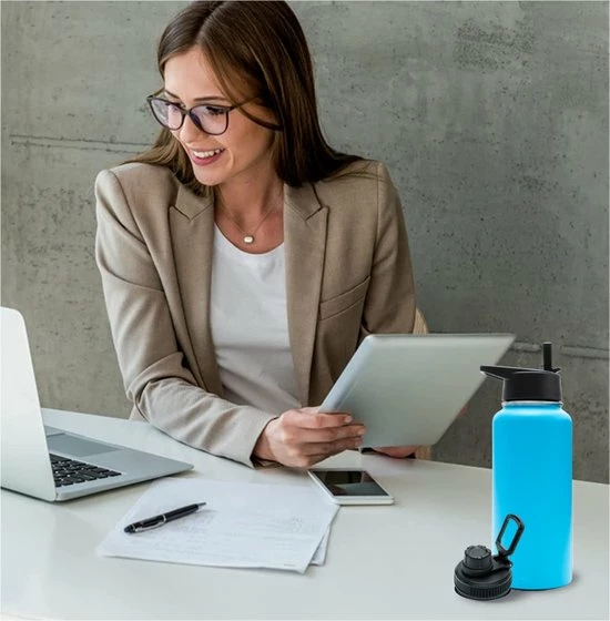 Quality Needz Drinkfles - Aqua Blue - 1 Liter - Extra Dop Met Rietje & Drinktuit - Waterfles Met Rietje - Isoleerfles - BPA Vrij - Lekvrij 7 Quality Needz Drinkfles - Aqua Blue - 1 Liter - Extra Dop Met Rietje & Drinktuit - Waterfles Met Rietje - Isoleerfles - BPA Vrij - Lekvrij - Afbeelding 7