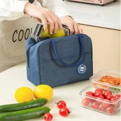 Merkloos Koeltas Lunch - Lunchtas Volwassenen - Kinderen - Lunchtrommel - Picknicktas - Koelzak - Coolbag - Waterdicht - Lunchtas - Koeltasje - Rood -Mushie  winkel 550x592